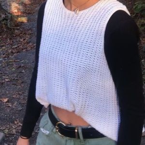 Knitted cashmere vest